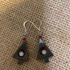 Christmas tree earrings 🎄🎁🆕🆒